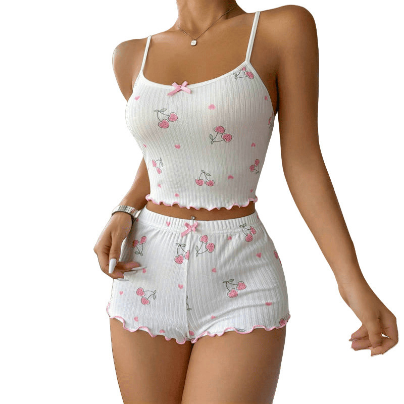 Pyjama short femme à imprimé cerises avec caraco à fines bretelles et bordures volantées – Image 6